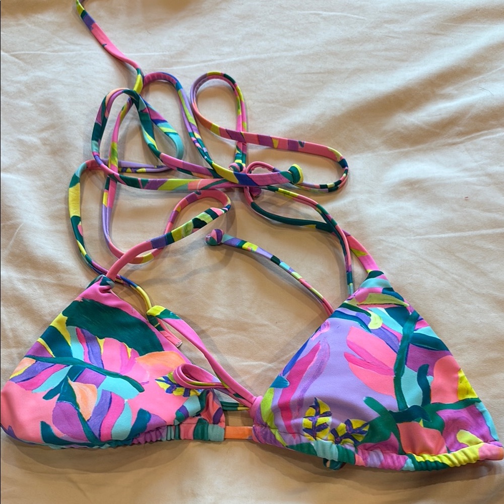 Kulani Kinis Triangle Top
